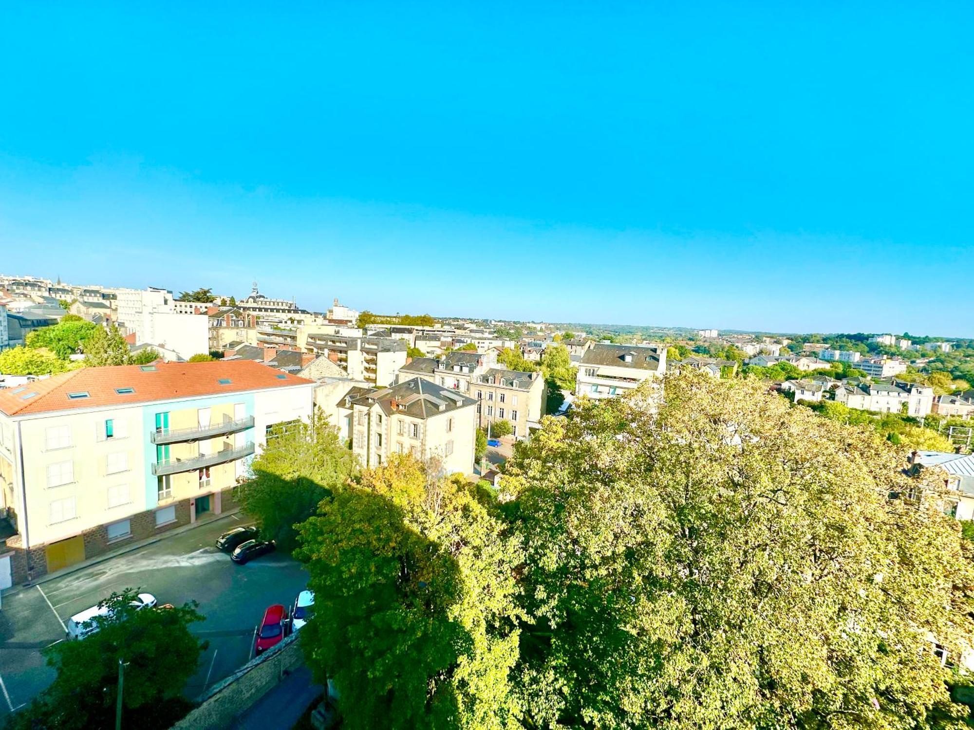 Le Baudin Avec Vue Sur Limoges Leilighet Eksteriør bilde