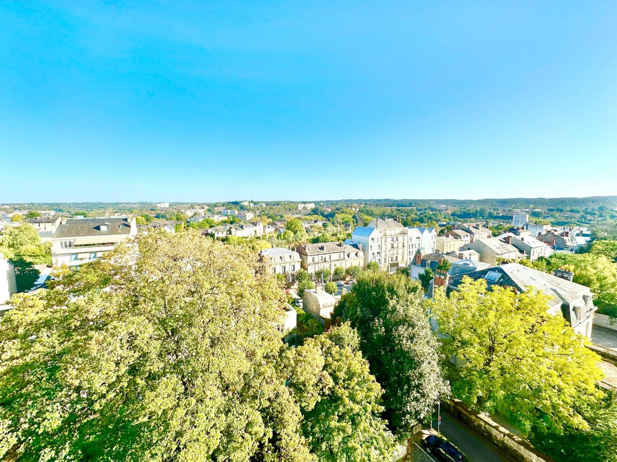 Le Baudin Avec Vue Sur Limoges Leilighet Eksteriør bilde